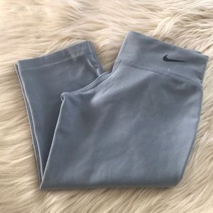 Nike cropped leggings